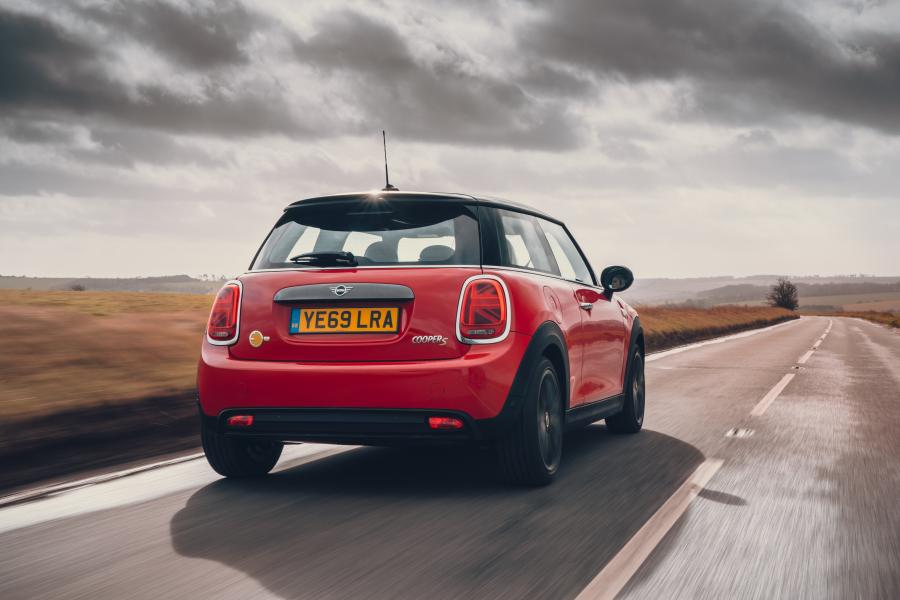  Mini Cooper SE Level 3 (F56) 2020 года  (UK) (фото 4 из 32)